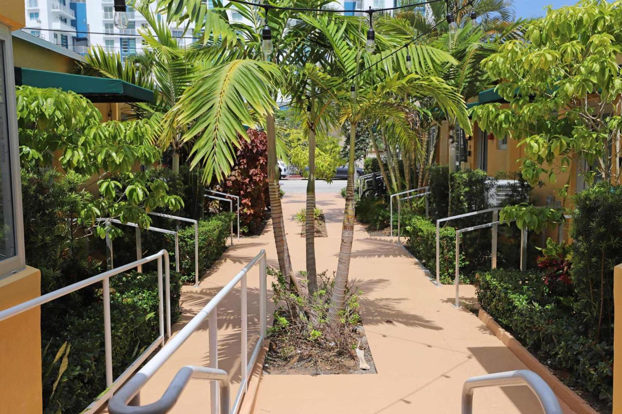 3 Minute Walk To Beach Bungalow Family Friendly Free Parking Miami Beach Dış mekan fotoğraf